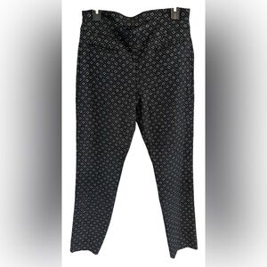 Attyre Black and White Straight Leg Chic Pants